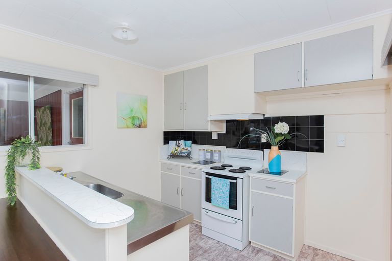 Photo of property in 27 Waingake Road, Manutuke, 4072