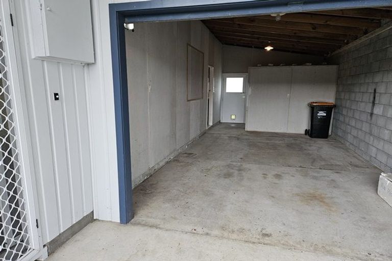 Photo of property in 2 Edwards Place, Terrace End, Palmerston North, 4410