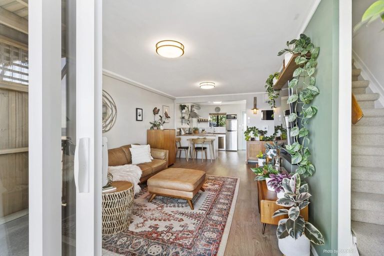 Photo of property in 13/410 The Esplanade, Island Bay, Wellington, 6023