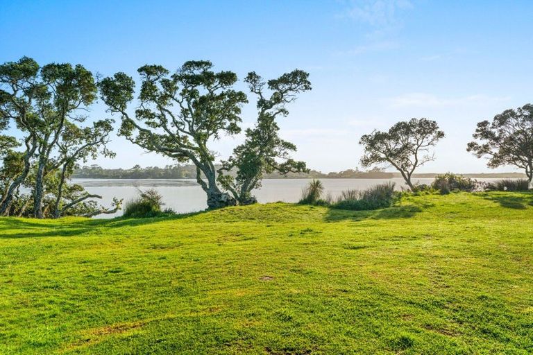 Photo of property in 3 William Gilbert Drive, Mangawhai, 0505