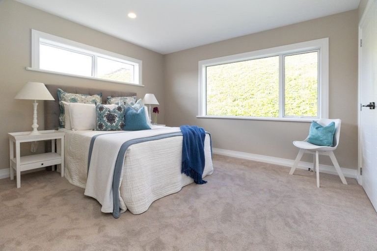 Photo of property in 32 Maka Terrace, Orewa, 0931