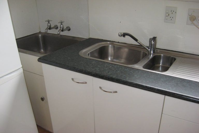 Photo of property in 28 Revans Street, Miramar, Wellington, 6022