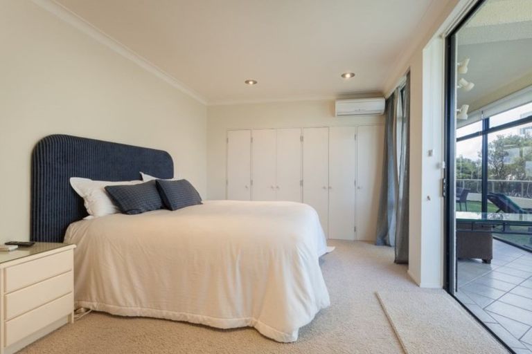 Photo of property in 21 Maunganui Road, Mount Maunganui, 3116