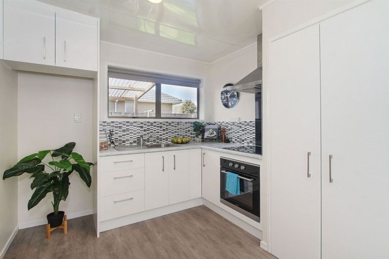 Photo of property in 1/8 Gibson Road, Tuakau, 2121