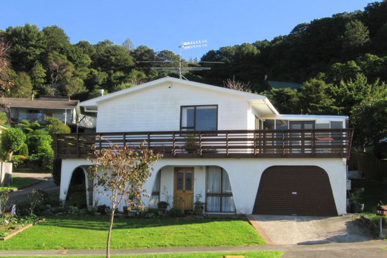 Photo of property in 47 Kairanga Crescent, Wainuiomata, Lower Hutt, 5014