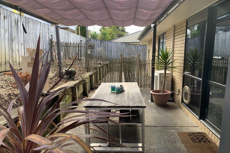 Photo of property in 9 Meharg Place, Fairview Heights, Auckland, 0632