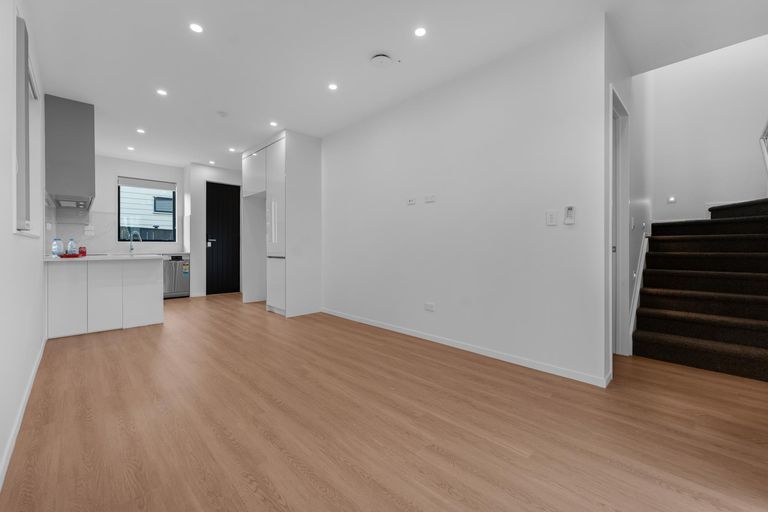 Photo of property in 193c Mahia Road, Wattle Downs, Auckland, 2103