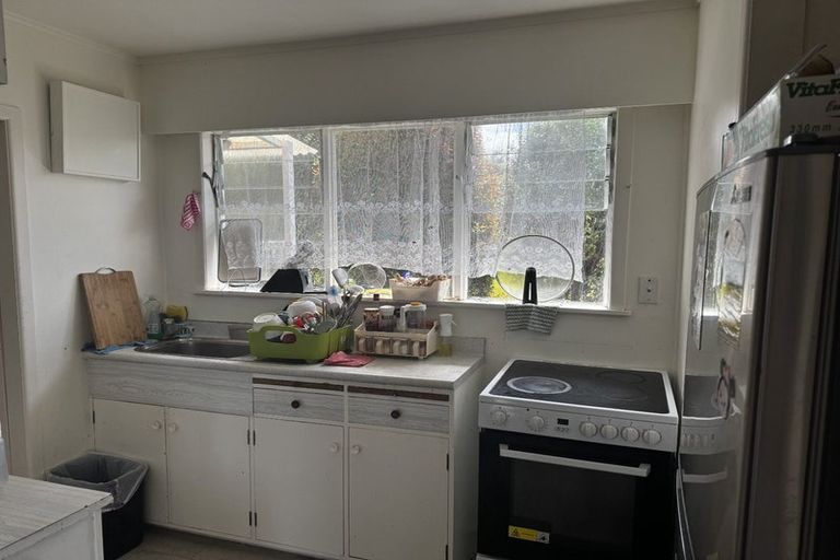 Photo of property in 15 Bevyn Street, Castor Bay, Auckland, 0620