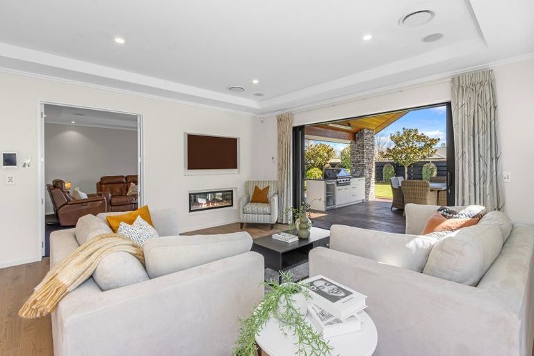 Photo of property in 1 Almond Lane, Prebbleton, 7604