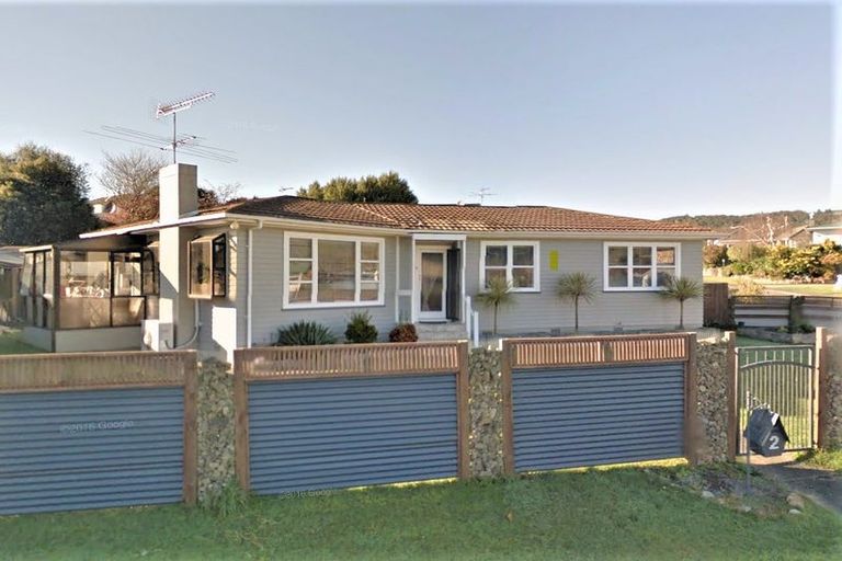 Photo of property in 2 Whirinaki Crescent, Heretaunga, Upper Hutt, 5018