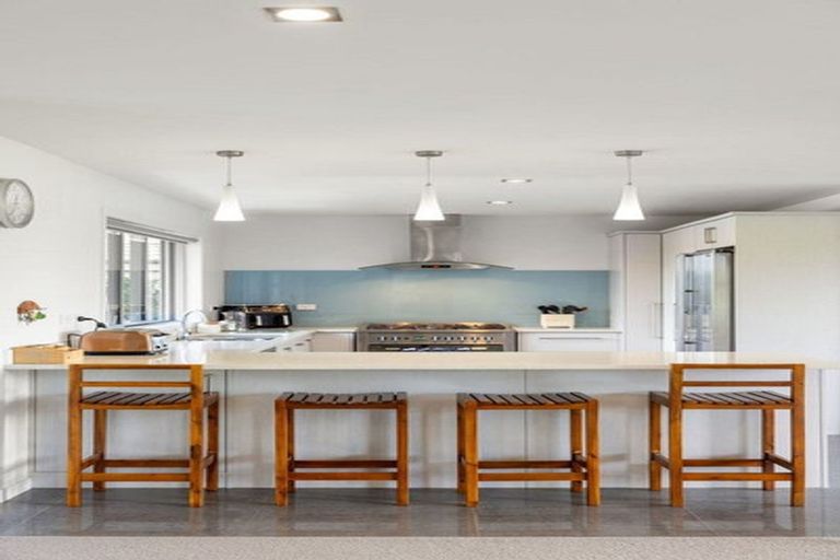 Photo of property in 34 Madison Street, Cambridge, 3434