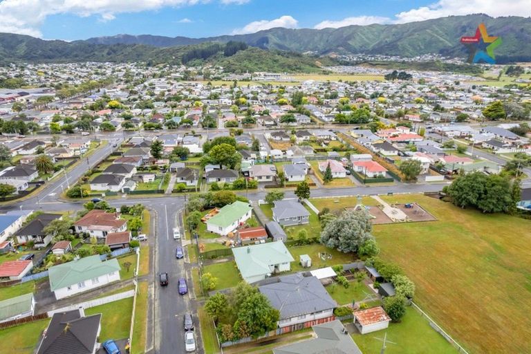 Photo of property in 5 Kowhai Street, Wainuiomata, Lower Hutt, 5014