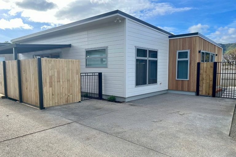 Photo of property in 261a Waterloo Road, Waterloo, Lower Hutt, 5011