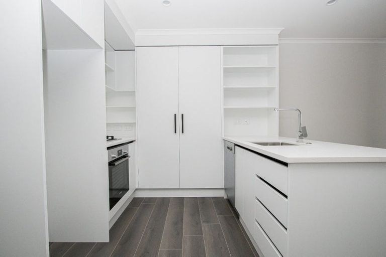 Photo of property in 12/14 Ruakiwi Road, Hamilton Lake, Hamilton, 3204