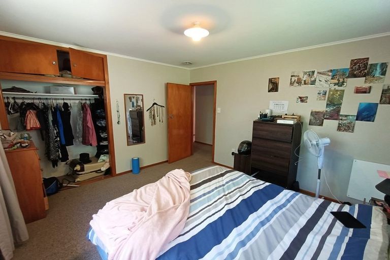 Photo of property in 15 Collier Avenue, Karori, Wellington, 6012