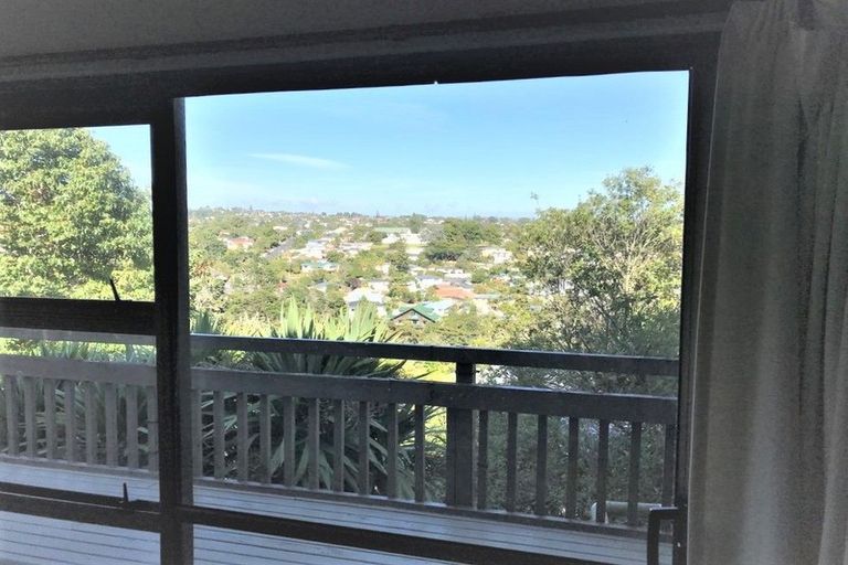 Photo of property in 38 Tree View Avenue, Glenfield, Auckland, 0629