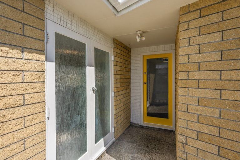 Photo of property in 4 Colenso Place, Otaki Beach, Otaki, 5512