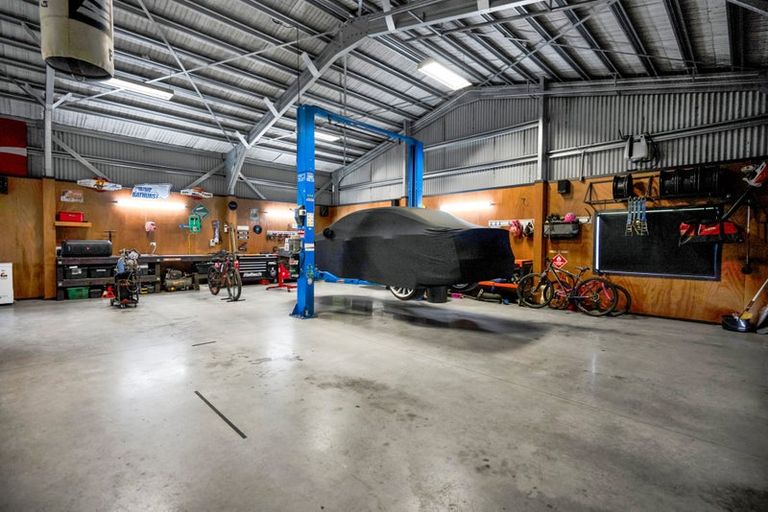 Photo of property in 24 Mahoetahi Road, Sentry Hill, Waitara, 4382