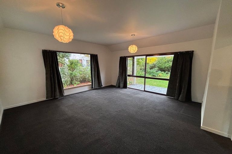 Photo of property in 8a Braco Place, Burnside, Christchurch, 8041