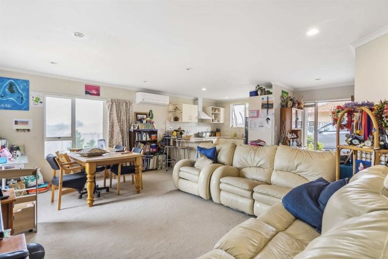 Photo of property in 7 Nykki Place, Papakura, 2110