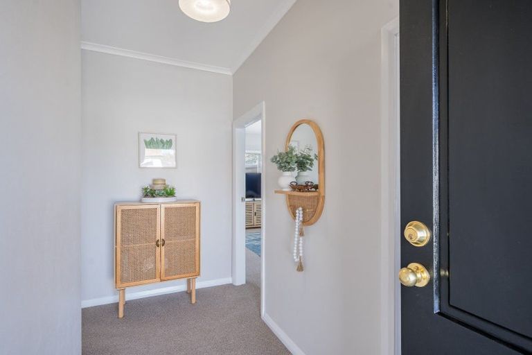 Photo of property in 27a Nuffield Avenue, Marewa, Napier, 4110