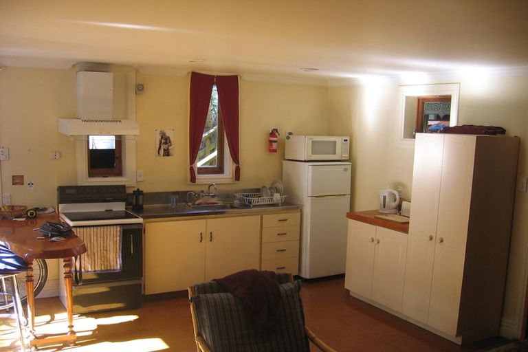 Photo of property in 3 Haddon Place, Dunedin Central, Dunedin, 9016