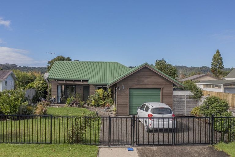 Photo of property in 1 Nicholas Avenue, Whitianga, 3510