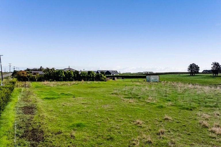 Photo of property in Pikitoroa Road, Normanby, Hawera, 4675