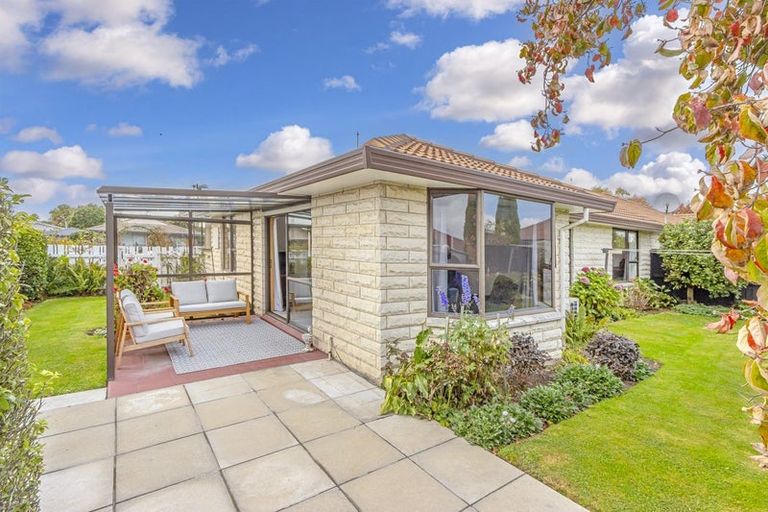 Photo of property in 2/3 Dumfries Drive, Hei Hei, Christchurch, 8042