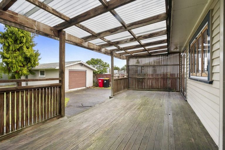 Photo of property in 22 Waterloo Crescent, Hokowhitu, Palmerston North, 4410