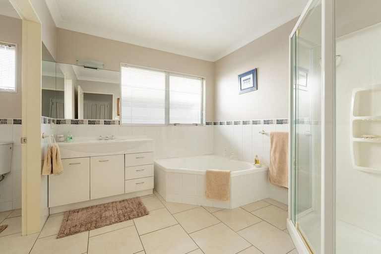 Photo of property in 17 Lemon Grove Avenue, Otumoetai, Tauranga, 3110
