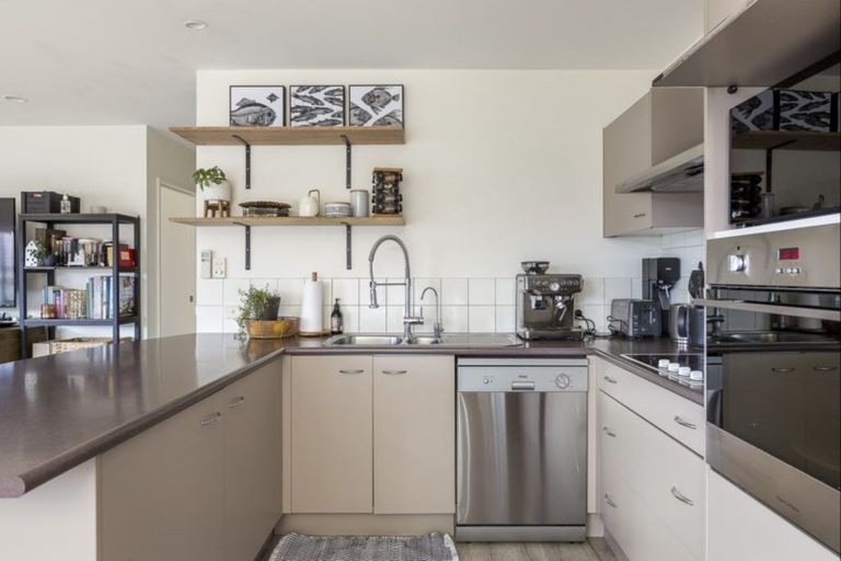 Photo of property in 66c Grand Drive, Orewa, 0931