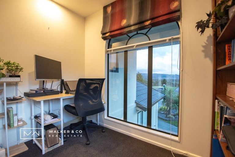 Photo of property in 2 Kirton Drive, Riverstone Terraces, Upper Hutt, 5018