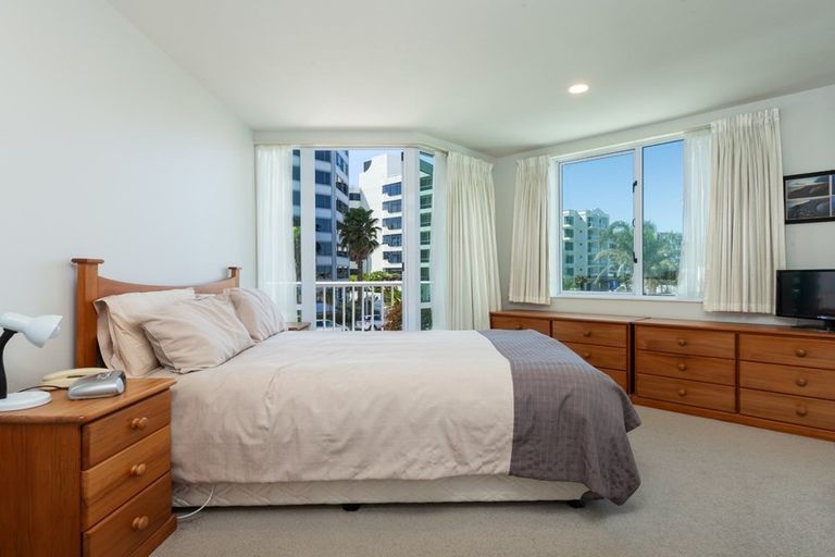 Photo of property in 10/12 Maunganui Road, Mount Maunganui, 3116