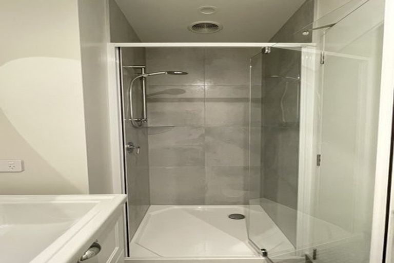 Photo of property in 2/12 Burke Street, Addington, Christchurch, 8024