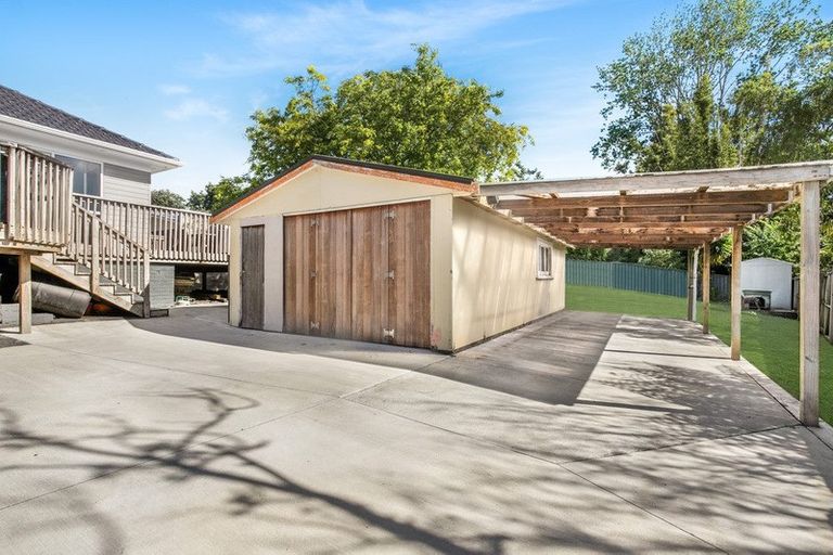 Photo of property in 34 Hallberry Road, Mangere East, Auckland, 2024