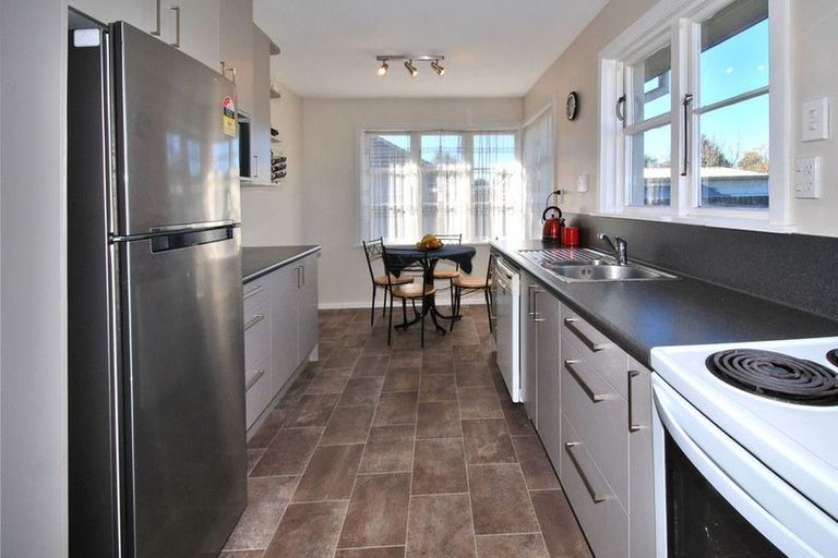 Photo of property in 119 Springs Road, Hornby, Christchurch, 8042