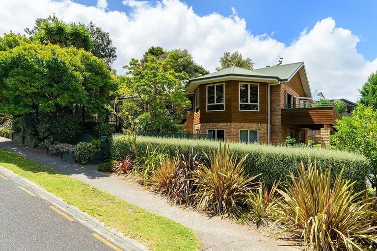 Photo of property in 1 Mulberry Lane, Bellevue, Tauranga, 3110