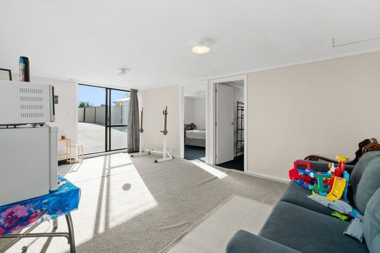 Photo of property in 97 Hyperion Drive, Randwick Park, Auckland, 2105