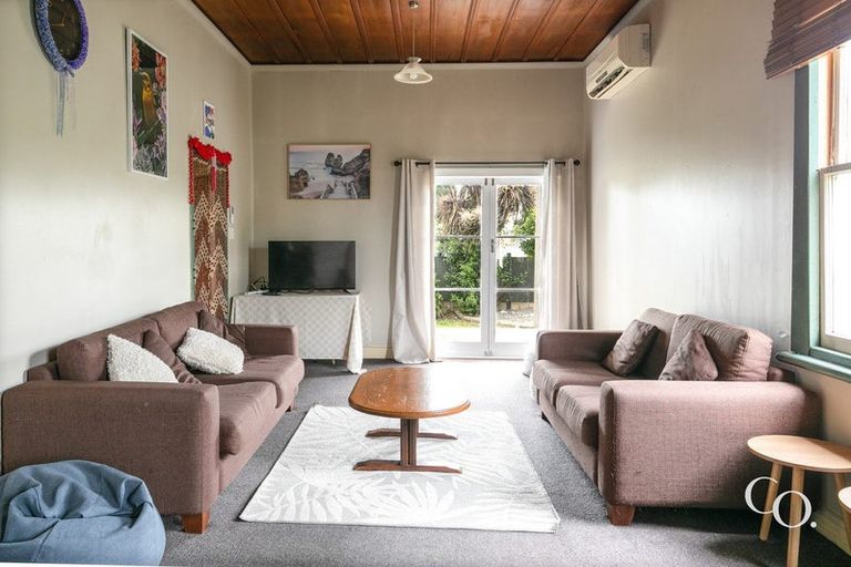 Photo of property in 230 Mayfair Avenue, Mayfair, Hastings, 4122