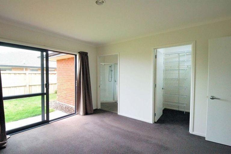 Photo of property in 73 Barnes Street, Pegasus, 7612