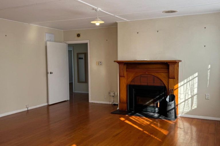 Photo of property in 1011 Saint Aubyn Street West, Saint Leonards, Hastings, 4120