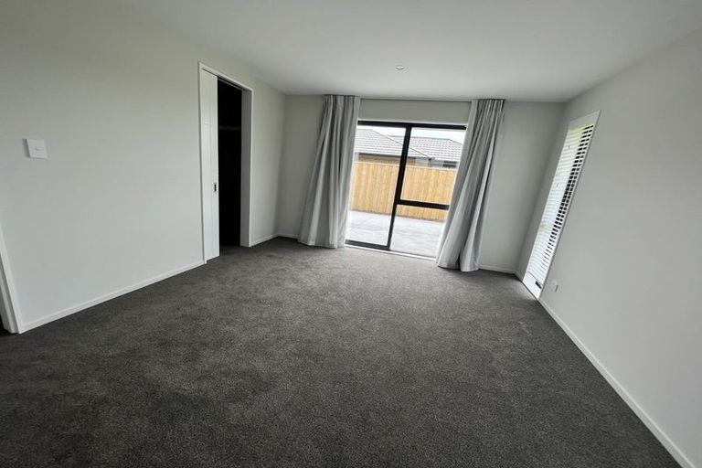 Photo of property in 23 Lovelock Avenue, Rolleston, 7615