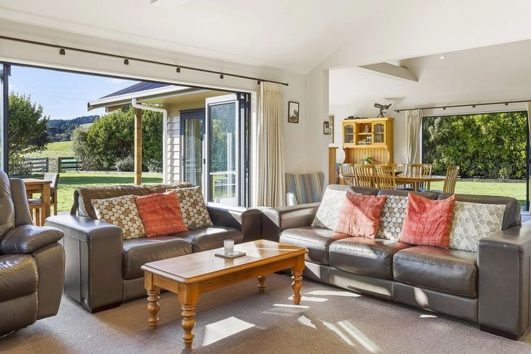 Photo of property in 781 Ohariu Valley Road, Ohariu, Wellington, 6037