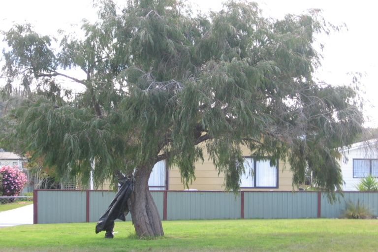 Photo of property in 231 Port Road, Whangamata, 3620