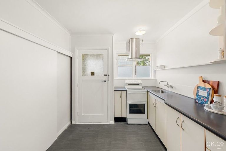 Photo of property in 15 Totara Street, Trentham, Upper Hutt, 5018
