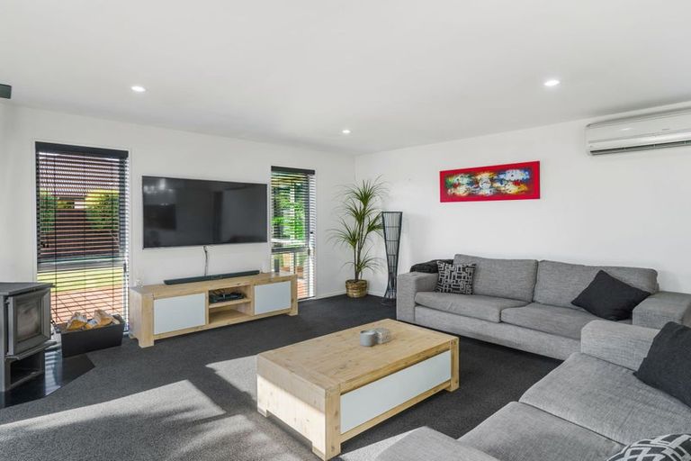 Photo of property in 6 Elgin Place, Prebbleton, 7604