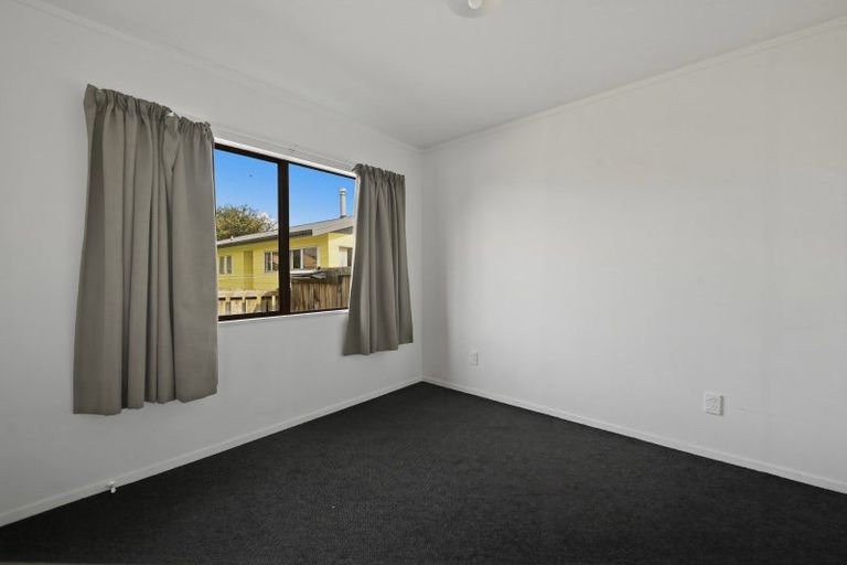 Photo of property in 8 Beech Place, Owhata, Rotorua, 3010