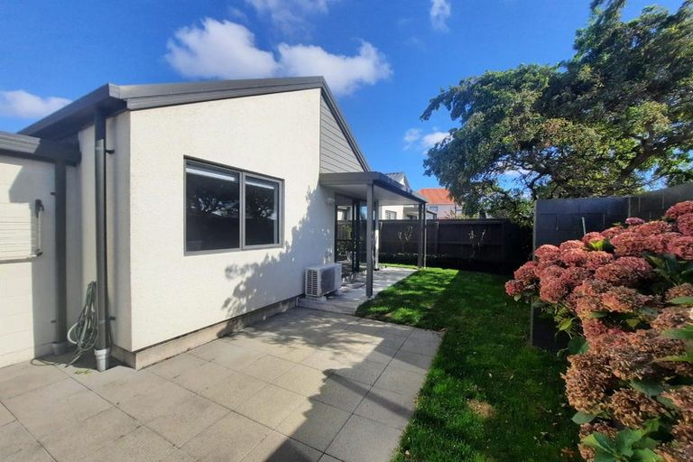 Photo of property in 2/182 Brougham Street, Sydenham, Christchurch, 8023