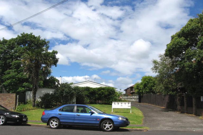 Photo of property in 5/16 Otakau Road, Milford, Auckland, 0620